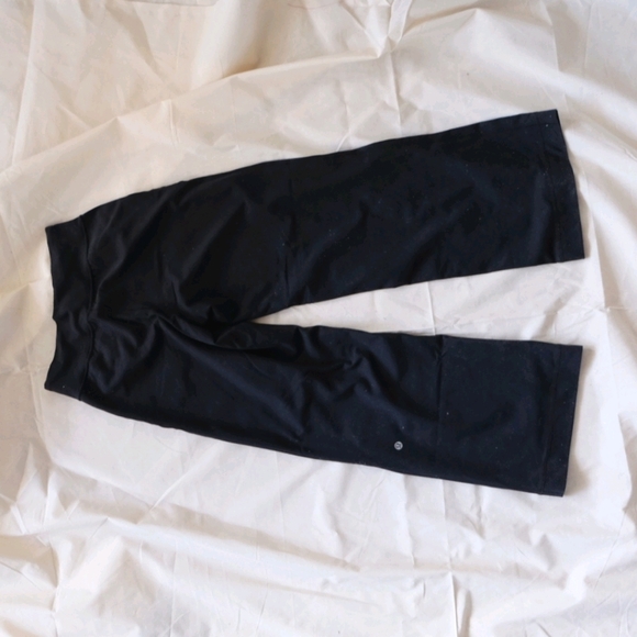 Lululemon - Picture 4 of 6